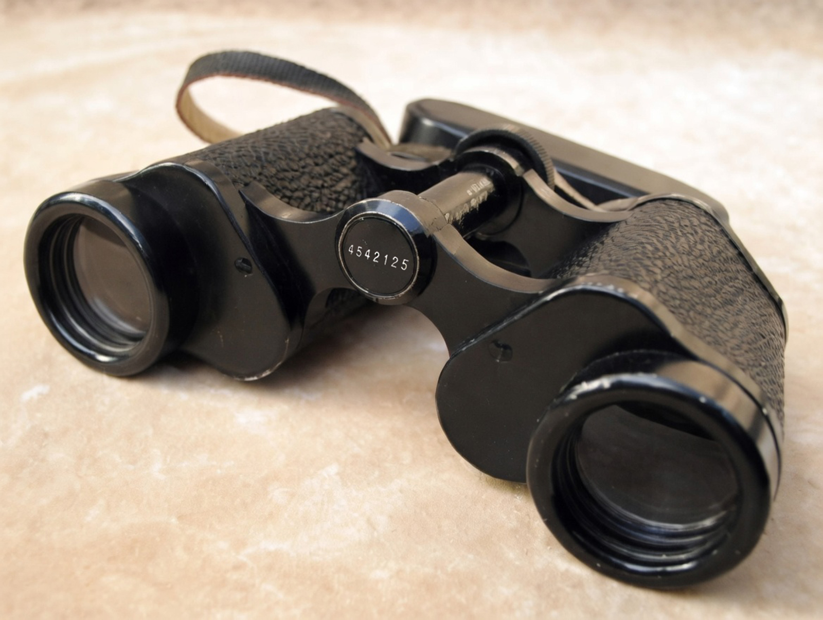 Genuine Carl Zeiss Jena  Jenoptem 8 x 30  binoculars with leather case